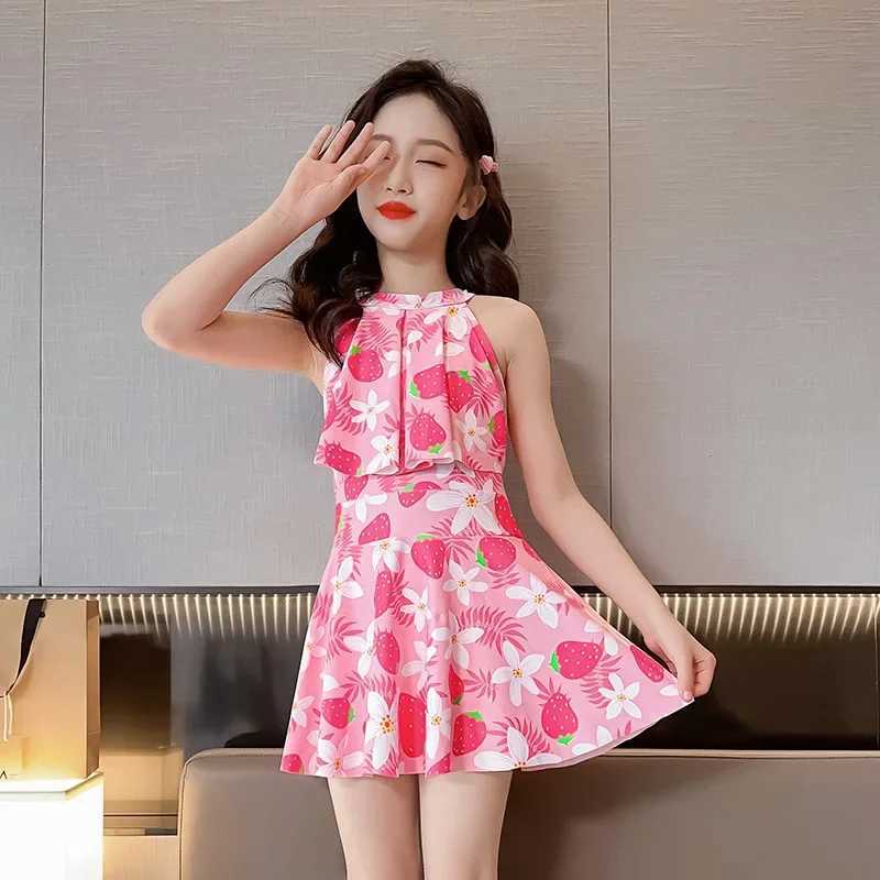 Charming Strberry-Print Two-Piece Swimwear Set for Girls with Great Elastici for Conservative Little GirlsXJ250214