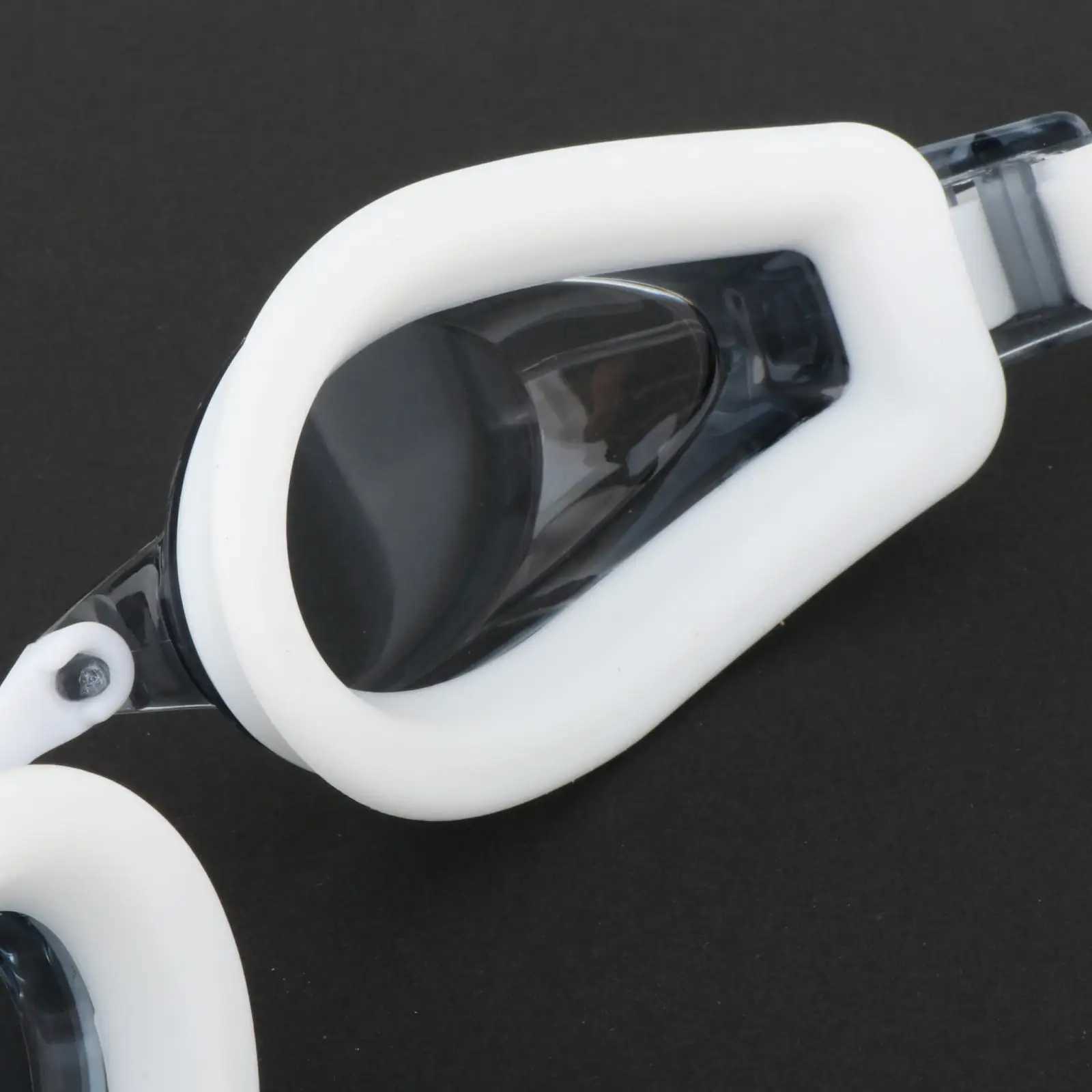 Swimming Goggles Soft Silicone Leakproof Anti Fog Adjustable Strap for Beach Snorkeling Swimming Pool Water Sports Youth Z250215