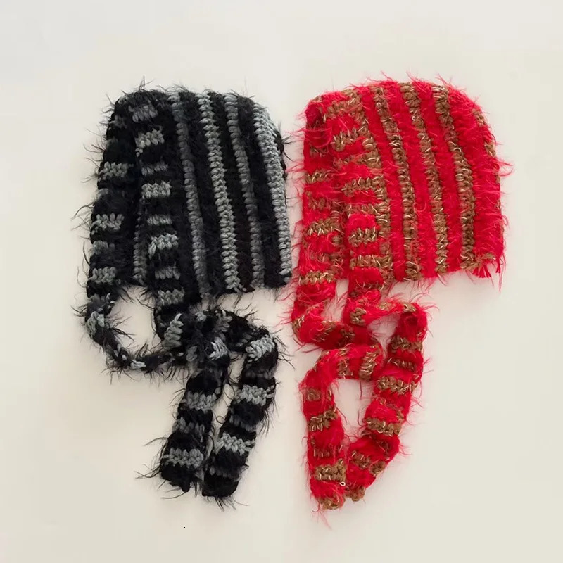 Niche Japanese Harajuku Stripe Contrast Balaclava Hat Autumn/Winter Street Y2K Fashion Zipper Strap Beanie Hat 250214