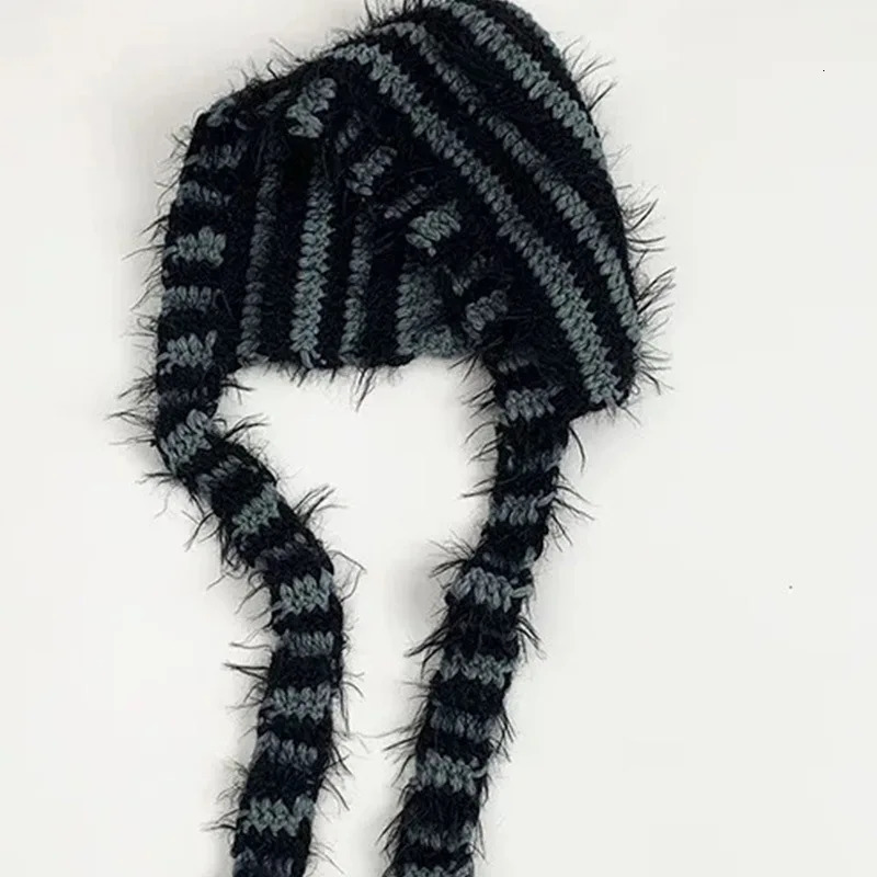 Niche Japanese Harajuku Stripe Contrast Balaclava Hat Autumn/Winter Street Y2K Fashion Zipper Strap Beanie Hat 250214