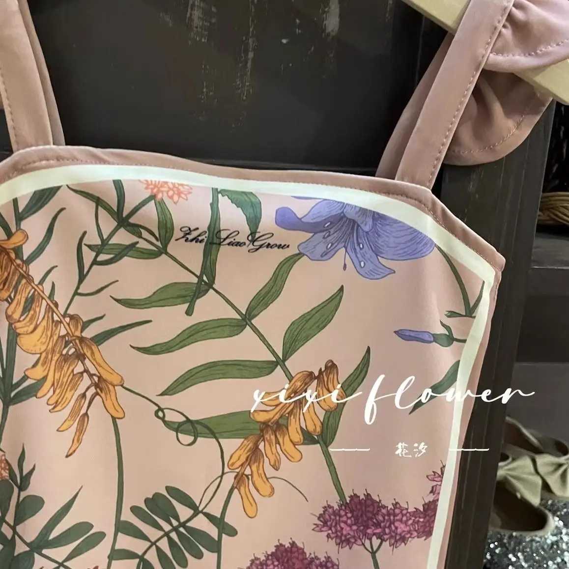 Childrens swimsuit suspender little girl summer baby bikini double-sided childrens lace swimsuit pink flowersXJ250214