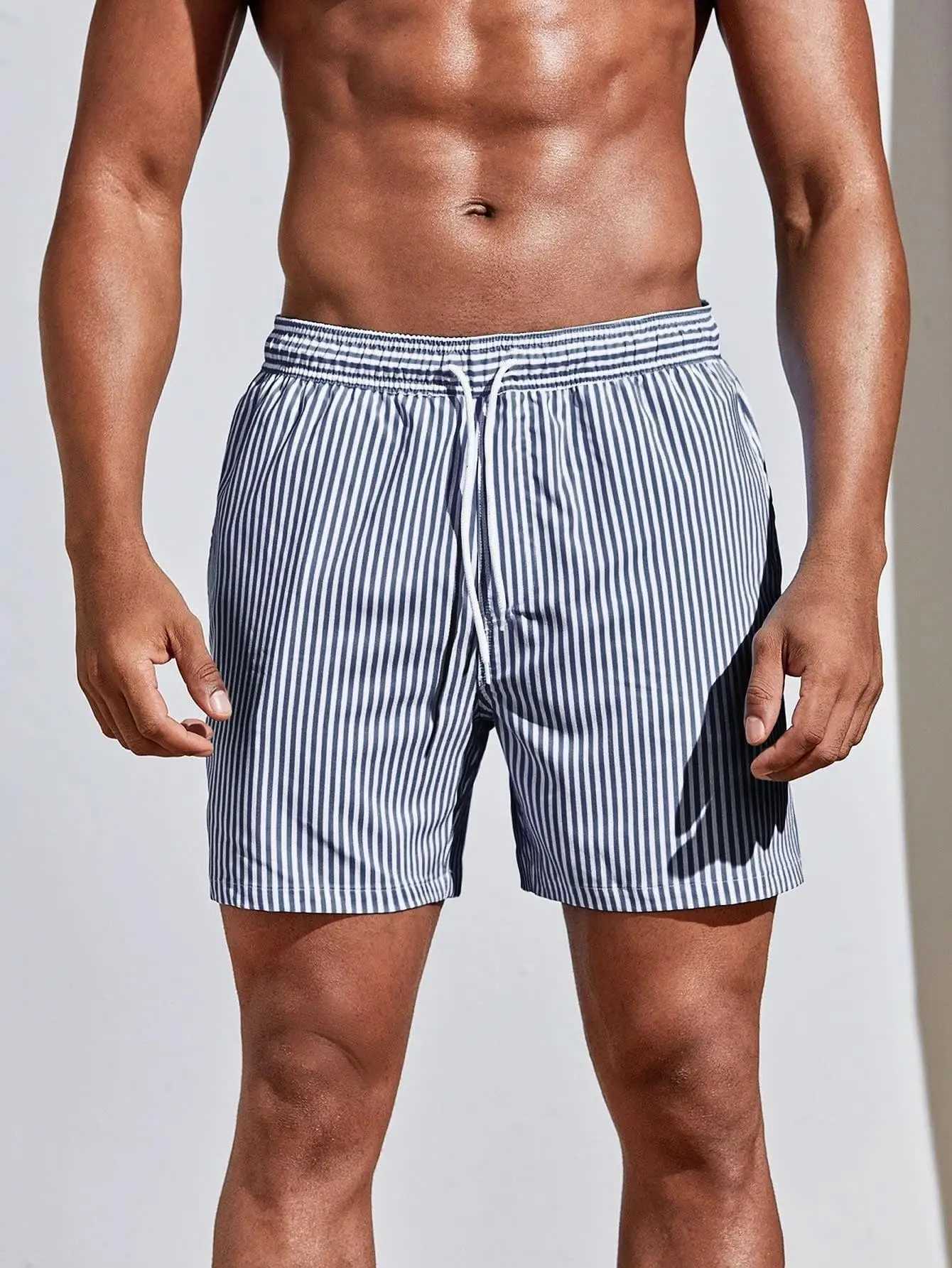 Interesting 3D striped printed mens shorts summer beach vacation swimming shorts fashionable dresses with pockets gym shorts casual shorts W250319