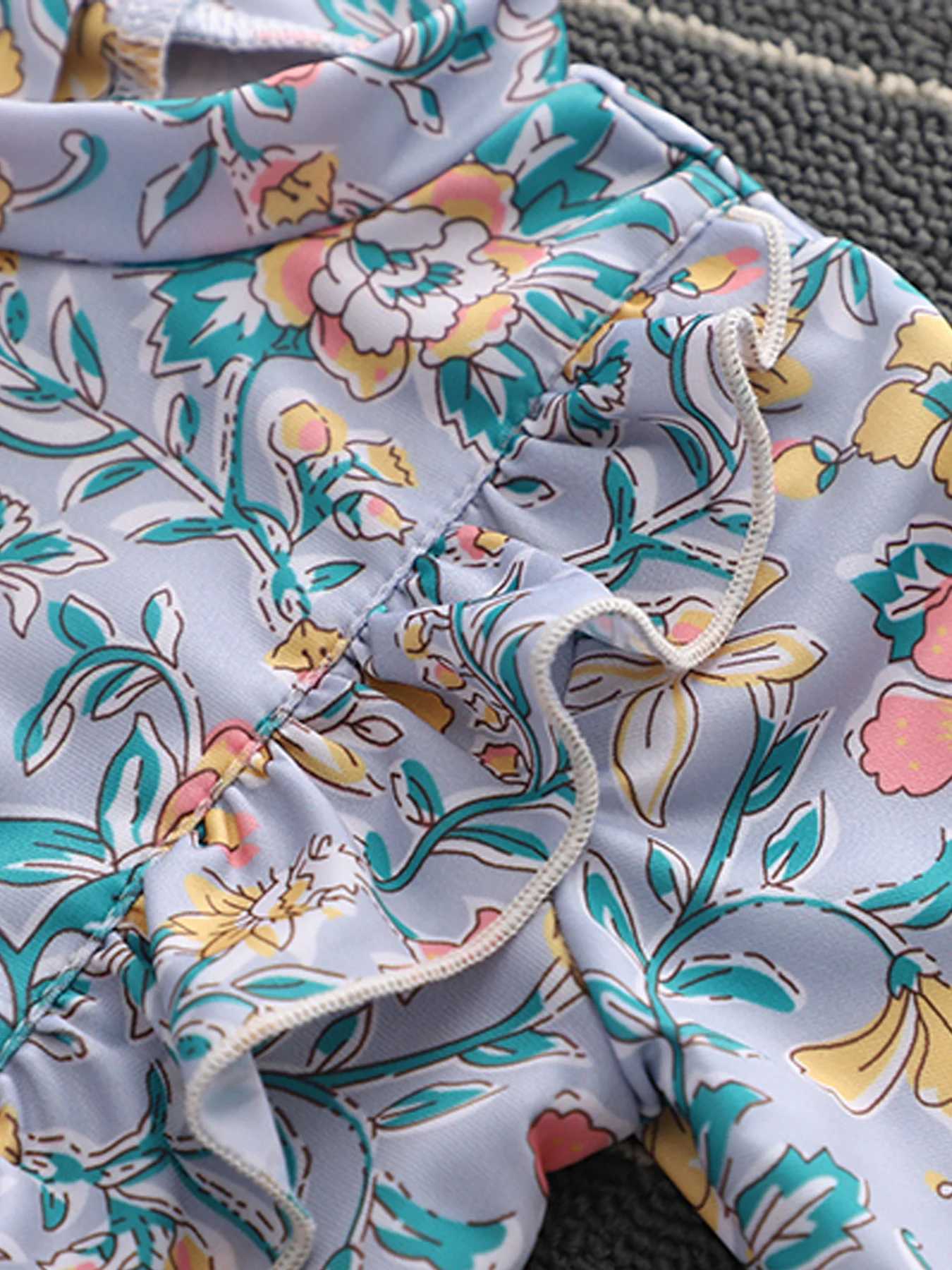 Two Pcs New summer baby girl swimsuit fashionable sun protection long sleeve children girl one-piece swimsuit seaside vacationXJ250214