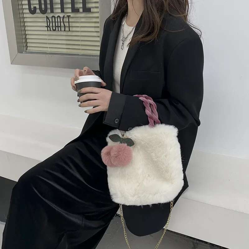New Women Soft Plush Handbag Winter Furry Ladies Clutch Purse Shoulder Bags Fashion Female Cherry Pendant Messenger Bag