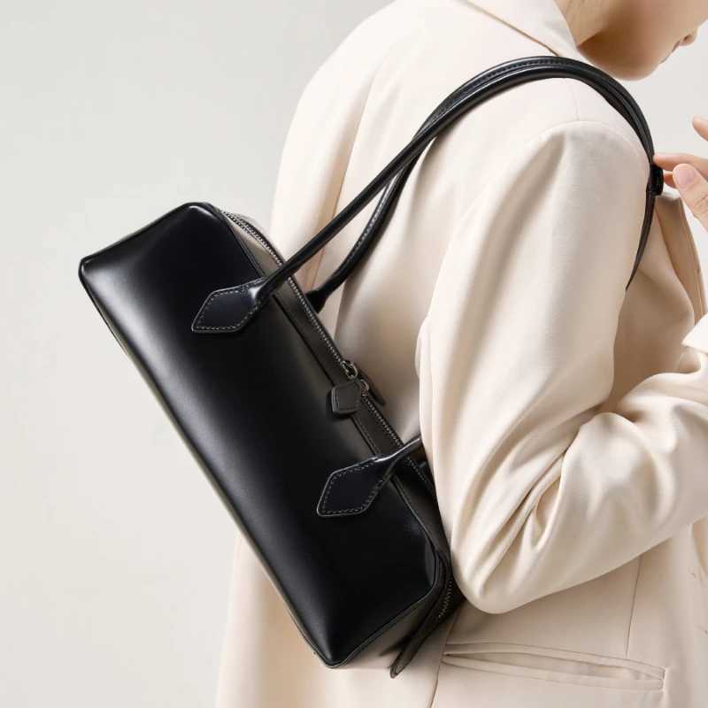 Hifi Korean Genuine Leather Underarm Shoder Bags For Wen 2025 Trend Designer Lg Handle Tote Sausage Ladies Handbags Z250215