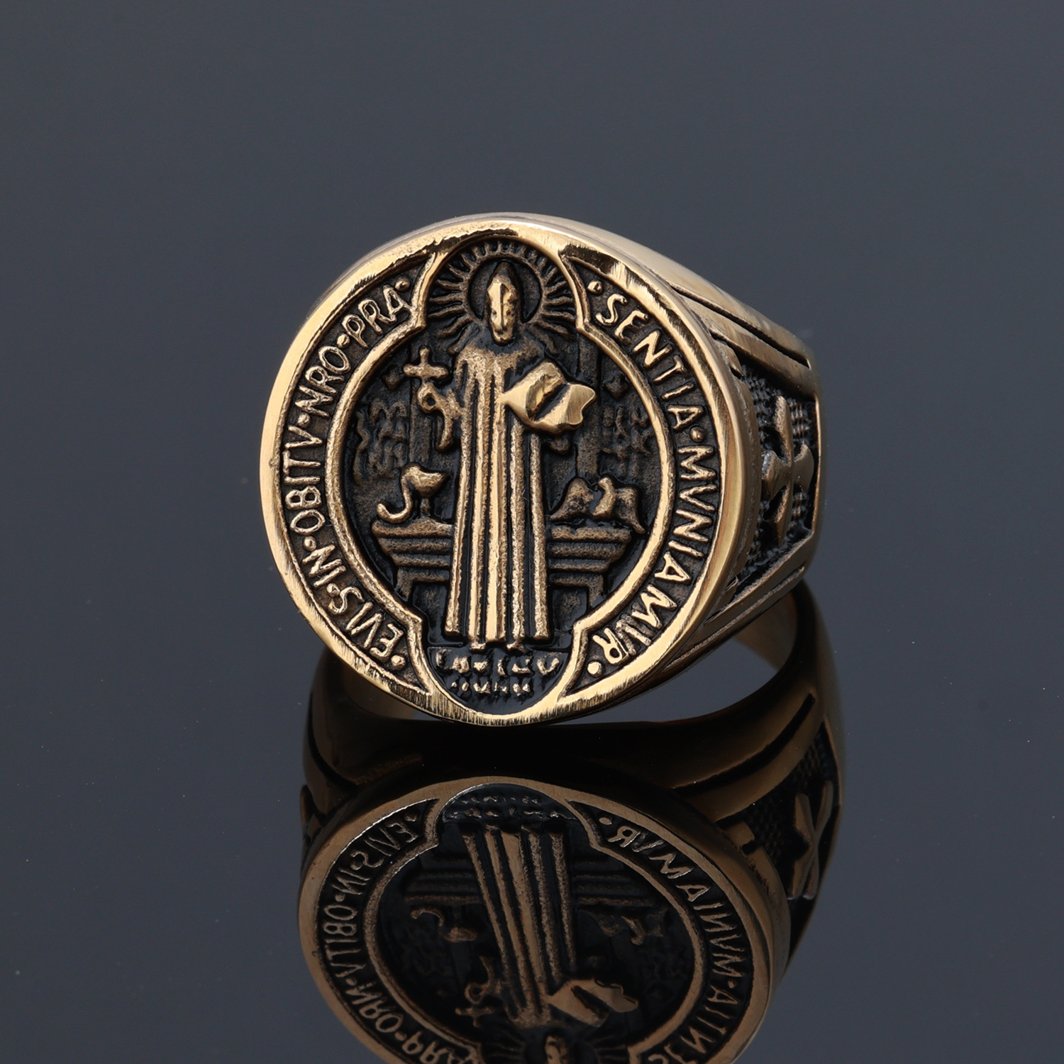 Hip Hop Vintage Figure Casting Ring 316L Stainless Steel 18k Gold Plated Jewelry For Men