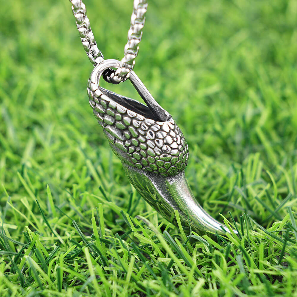 Hot selg New Product Personalized Fashion Eagle Claw Polishing Non fading Pendant