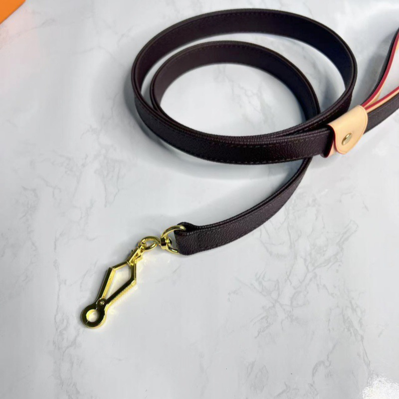 Fashion Brand Leather Dogs Collar Classic Old Flower Dog Collars Designer Adjustable Puppy Belt Leash Pet Outdoor Running Training Necklace Rope Tie S