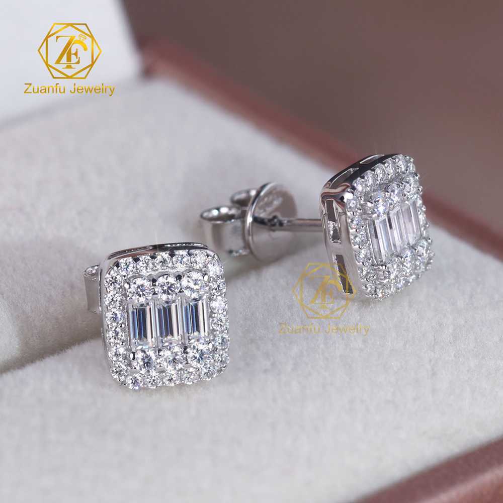 Factory Outlet Unisex Hiphop Stud Earrings 18k Gold Plated 925 Sterling Silver Base Baguette Moissanite Diamond Ear Stud