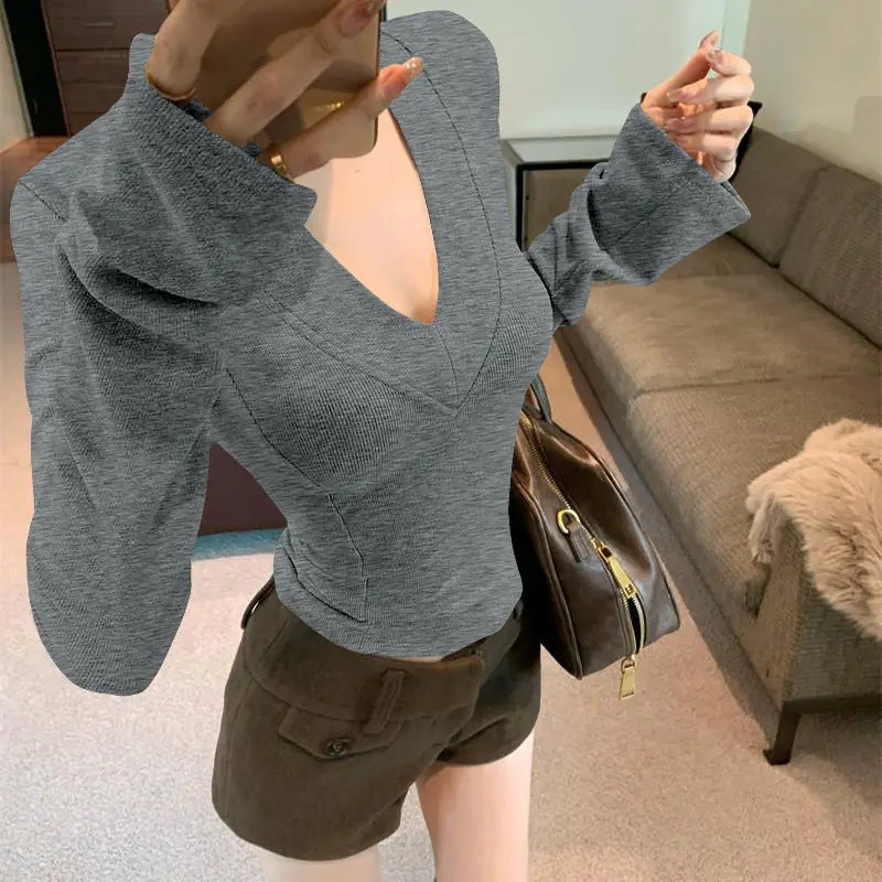 Gentle Mature Style Vneck Knitted Longsleeved Top Covering Flesh to Make It Look Slim Thread Solid Color Base Tshirt 250211