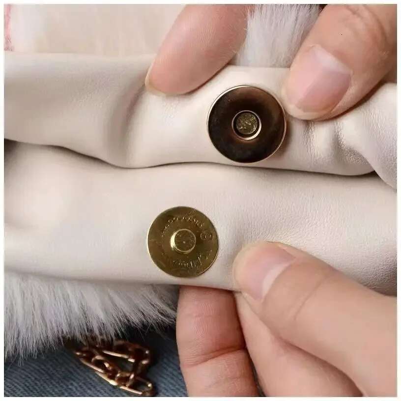 New Women Soft Plush Handbag Winter Furry Ladies Clutch Purse Shoulder Bags Fashion Female Cherry Pendant Messenger Bag