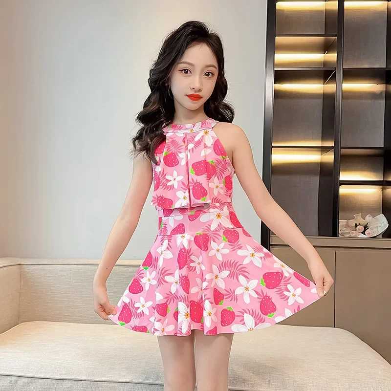 Charming Strberry-Print Two-Piece Swimwear Set for Girls with Great Elastici for Conservative Little GirlsXJ250214