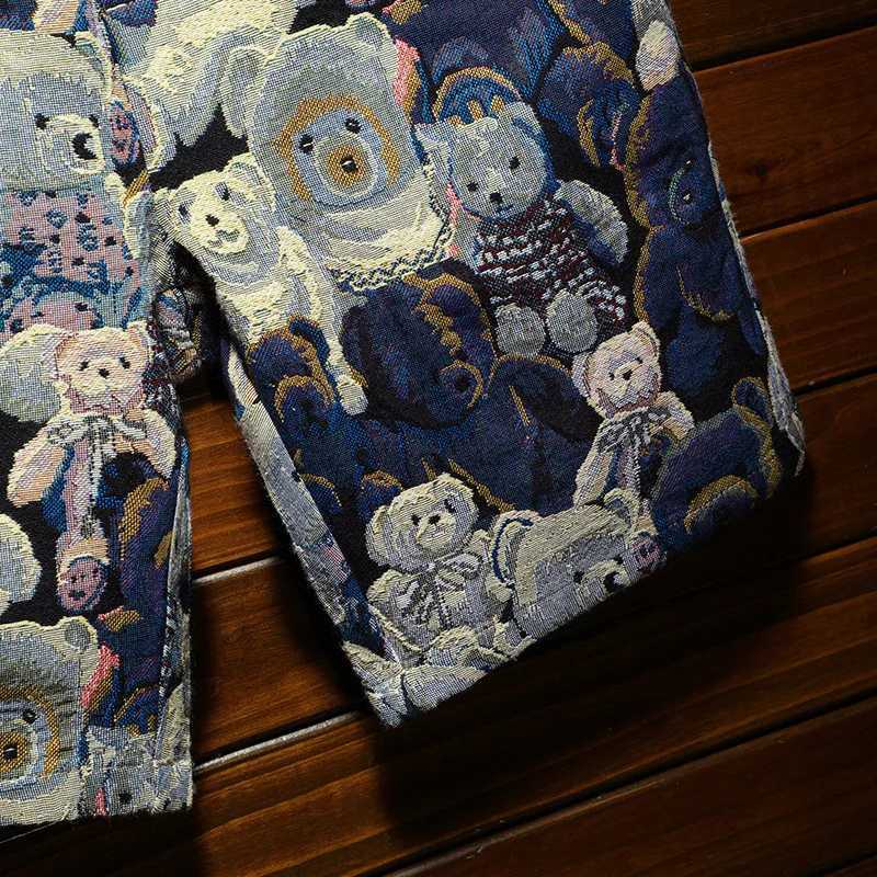 Casual shorts for men2024summer home outdoor large size jacquard beach pants trendy printed loose breathable shorts W250215