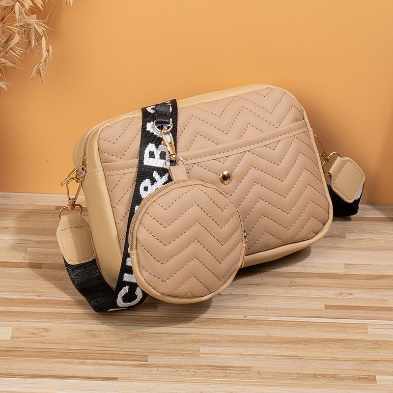 Women's Girls Korean Version Cosmetic V Pattern Fashion Embroidery One Shoulder Crossbody Bag Mother And Child