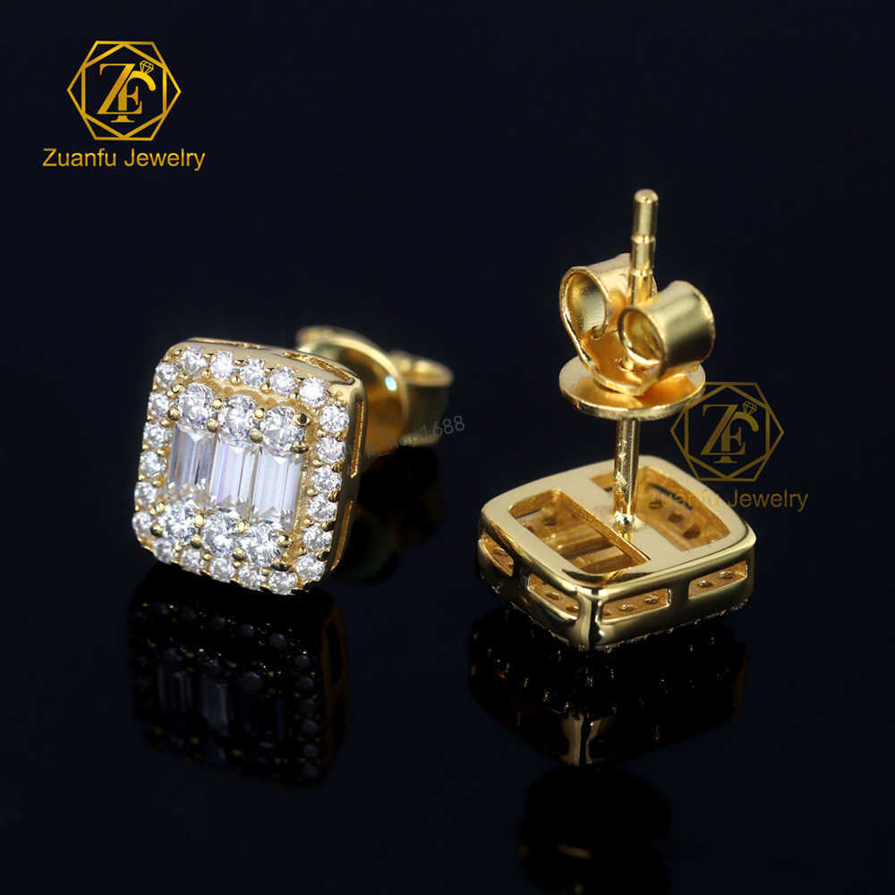 Factory Outlet Unisex Hiphop Stud Earrings 18k Gold Plated 925 Sterling Silver Base Baguette Moissanite Diamond Ear Stud