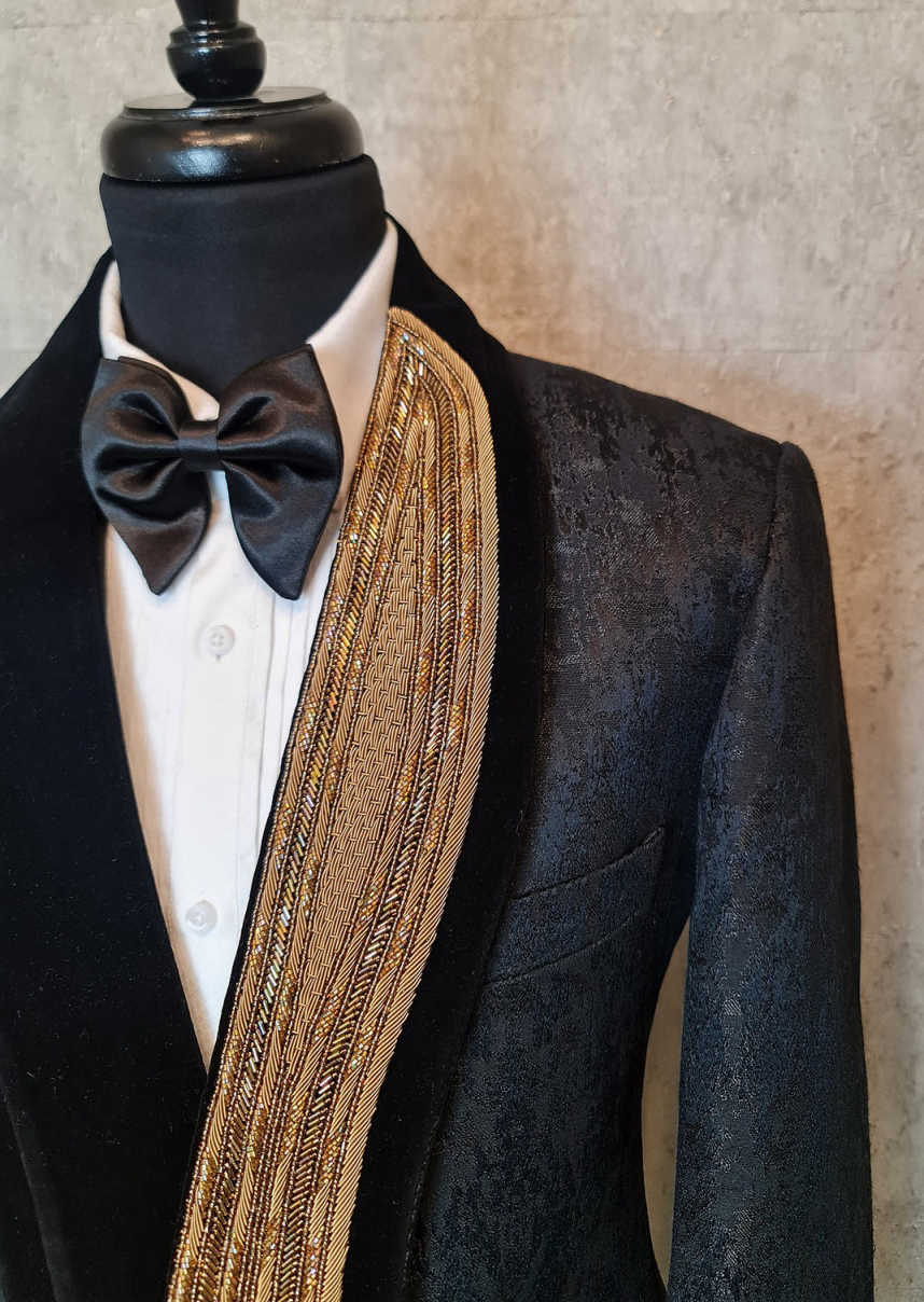 Designer Wedding Tuxedos Beaded Jacquard Men Suits Shawl Lapel 2 Piece Set Jacket Pants Unique Groom Blazers Customized