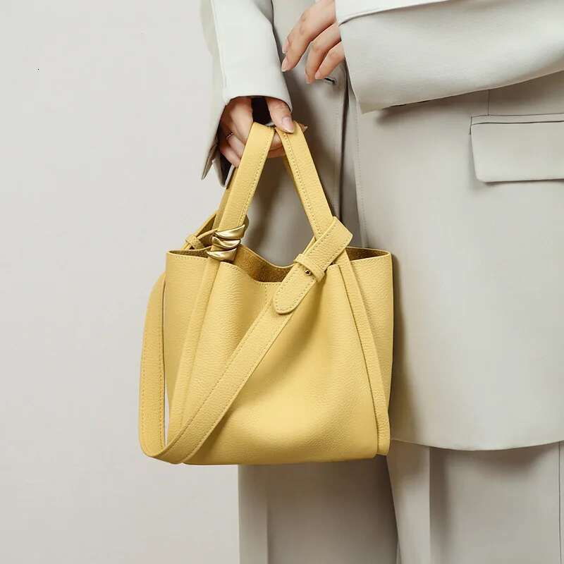 Spring Summer Yellow Bucket Tote Brand Designer Fashion Cowhide Leather Women Handbag Urious Ladies Shoulder Bag
