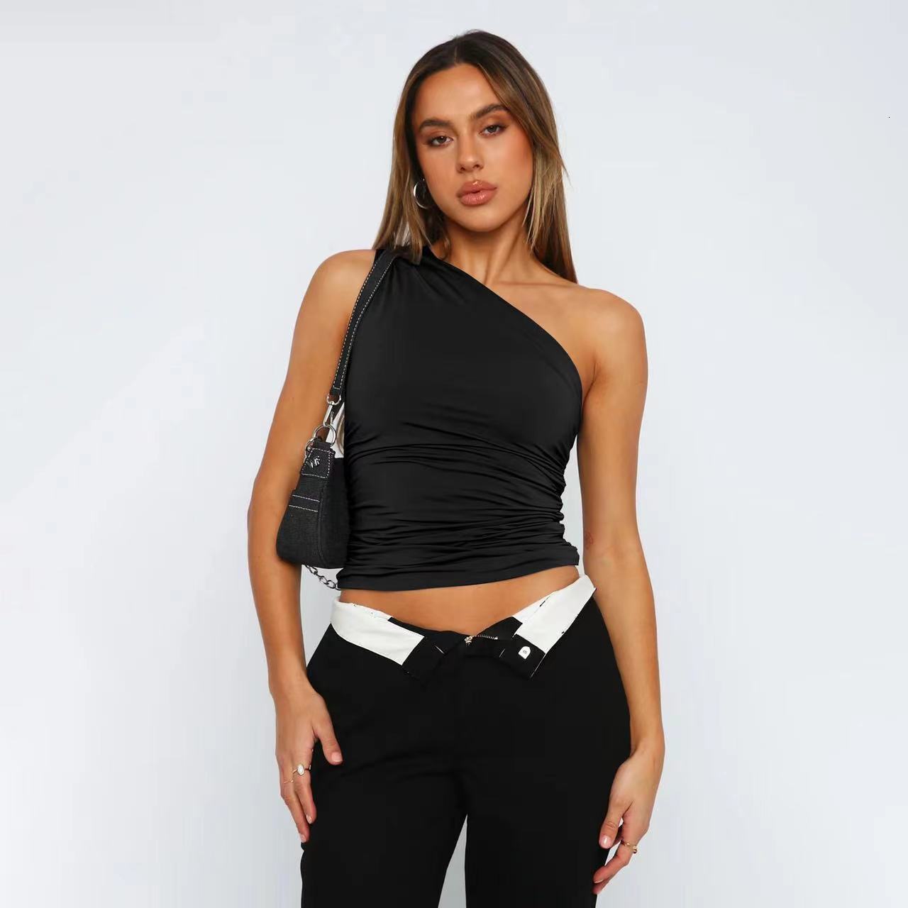 Designer Free Shipping Spring/summer New Y2K Spicy Girl Women Slanted Shoulder Sleeveless Sexy T-shirt Design Sense Slim Fit Top