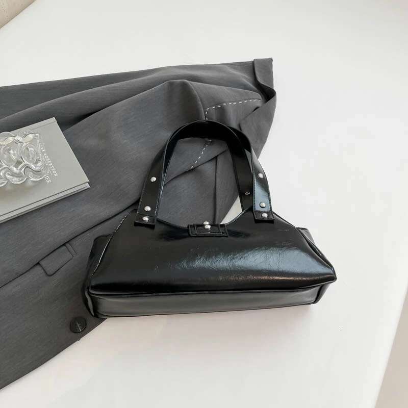 Retro Riveted Women's Uderarm Punk Rock Girls Oil PU Leather Black Handbag Motorcycle Ladies Commuter Baguette Shoulder Bag