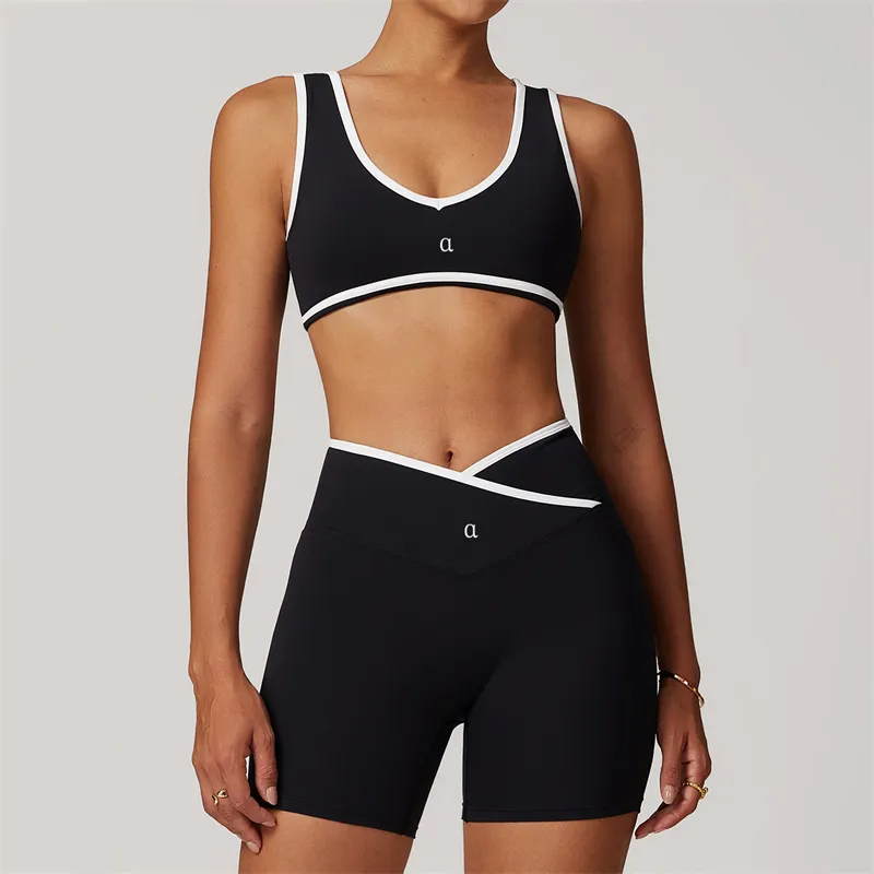 New Women Set Women Two Pieces bralette Gym Sports Tracksuits Bra Fitness Shorts Fared Pant Workout Sports Clothes