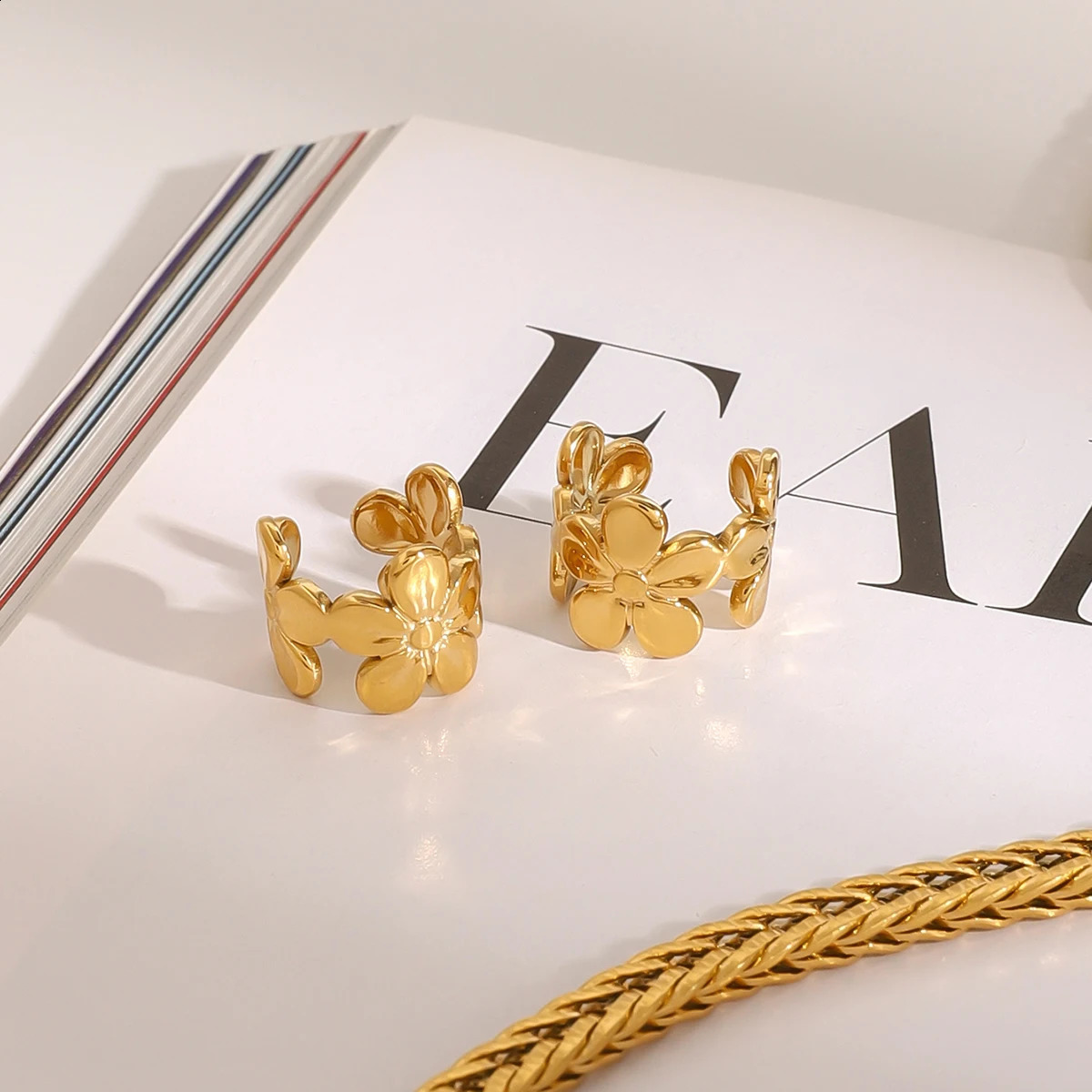 Uworld Conch Ear Cuff Wrap Hawaiian Flower Clip Stackable Womens Accessories Gift for Her 250213