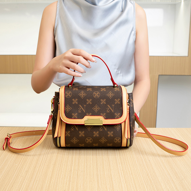 Free shipping 2025 new designer Shoulder Bags For womans flap lady square check bag handbag fashion women crossbody bag