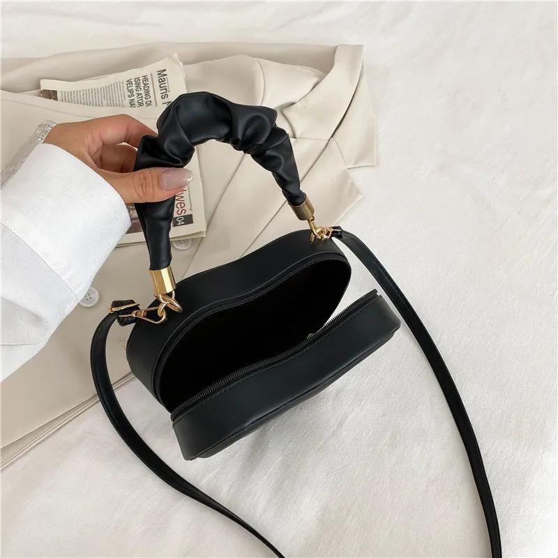 Solid Color Zipper Closure Stylish Heart-Shaped Shoulder Bag 250207