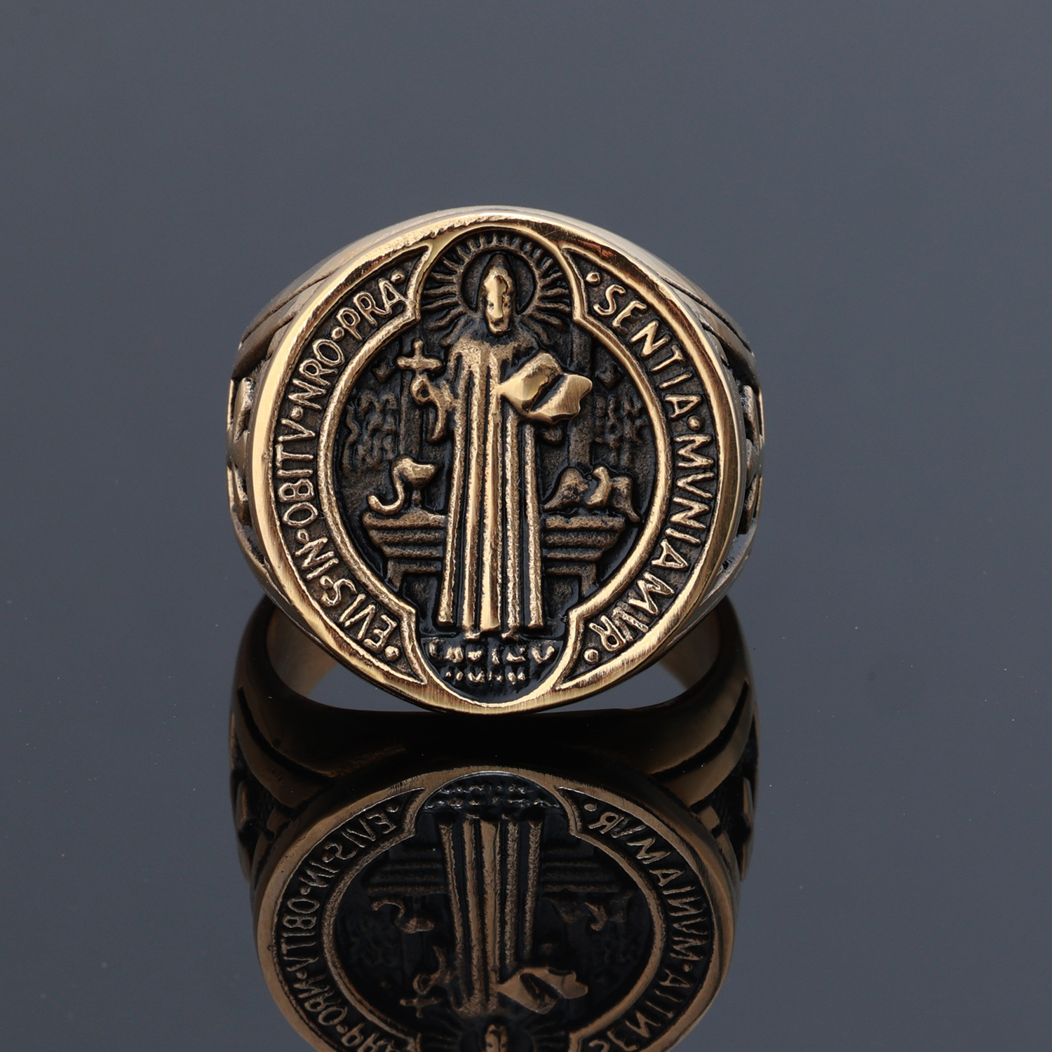 Hip Hop Vintage Figure Casting Ring 316L Stainless Steel 18k Gold Plated Jewelry For Men