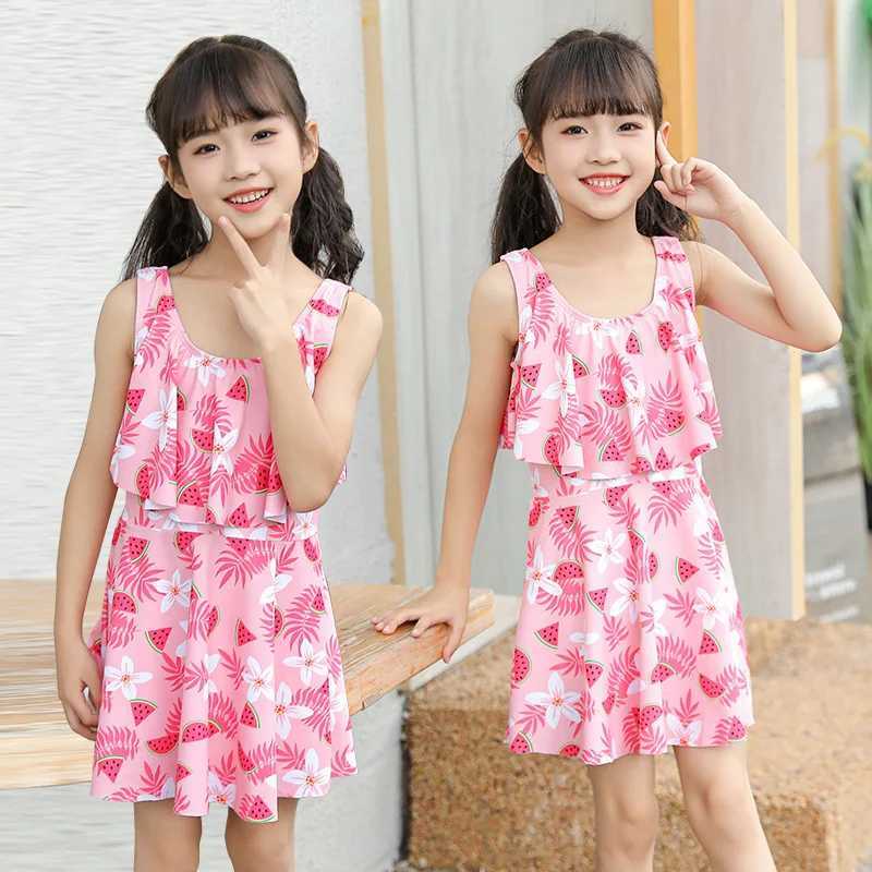 Kid Swimsuit Cute Summer Kids Girl Split Swimsuit Short Sleeve Sunscreen Swimsuits Summer Professional Swimming SuitXJ250214