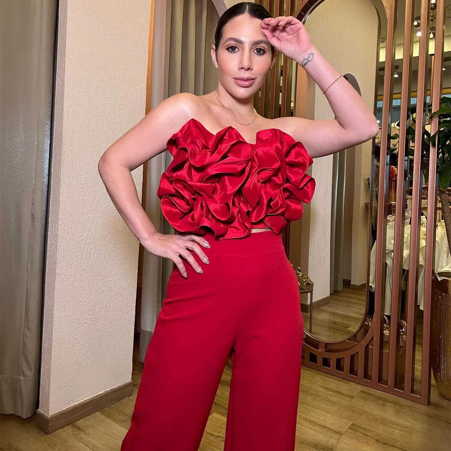 2025 Solid Red Flower Bikini Swimsuit Luxury Womens Swimsuit Sexy Swimsuit Deep V Monokini Off Shoulder SwimsuitW250214