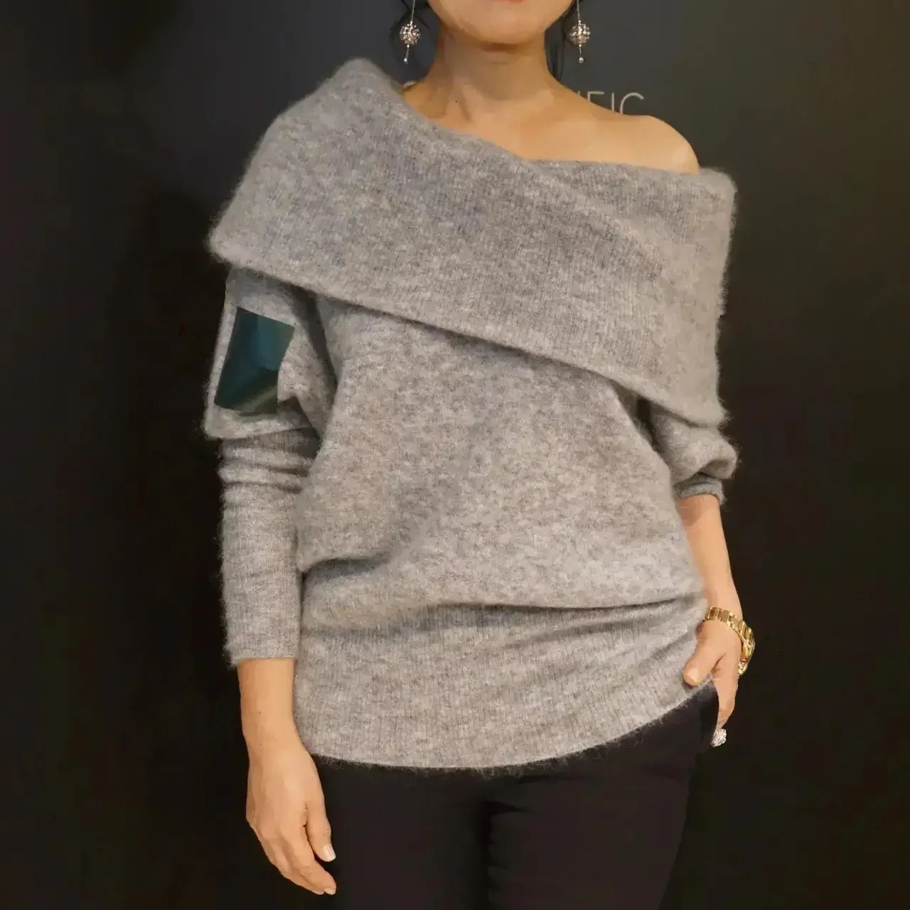 Fluffy shoulder sweater for women fashionable skydiver floral knit Burgundy gray beige 250210