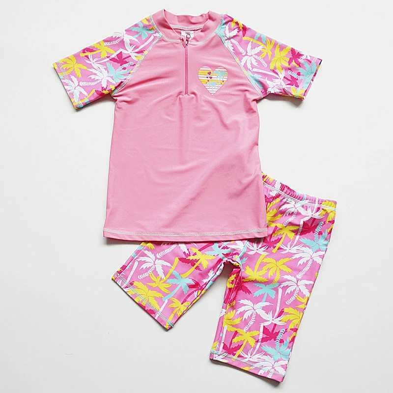 Two-Piece Girls Swimsuit Print Short Sleeve UPF 50 UV Swimwear Rash Guard Children Swimwear Summer Kids Beach Wear ShortsXJ250214