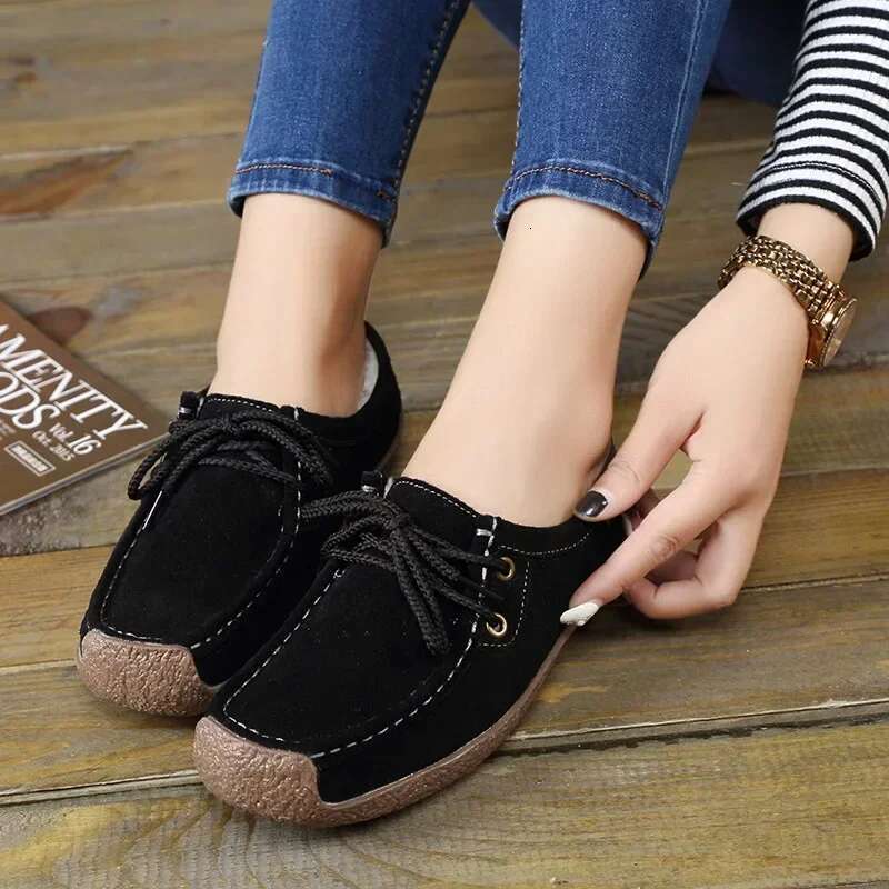 New Arrival Women Casual 2025 Suede Leather Flats Sneakers Lace Up Moccasins Ladies Shoes Fashion Loafers Plus Size 35-42