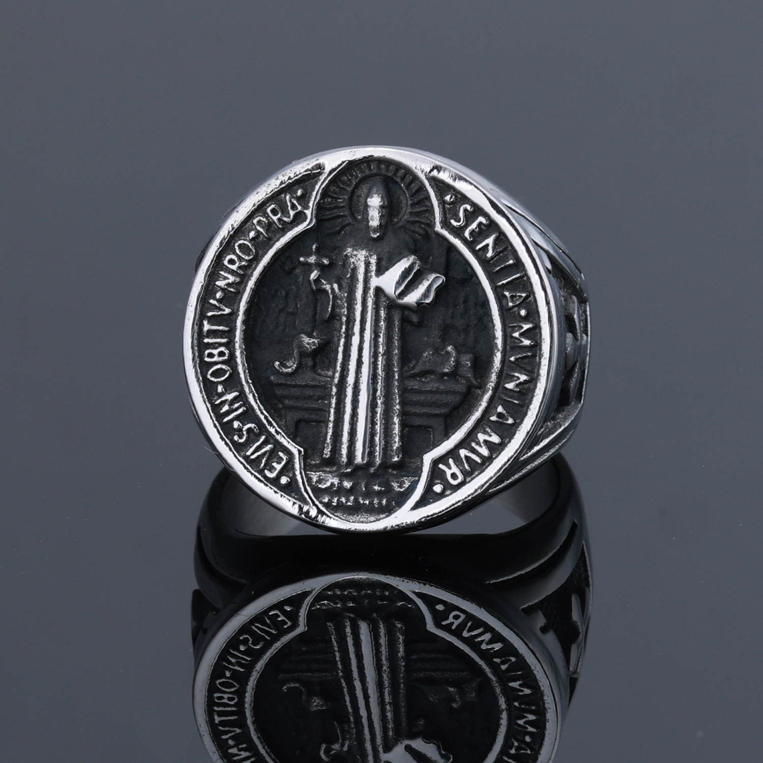 Hip Hop Vintage Figure Casting Ring 316L Stainless Steel 18k Gold Plated Jewelry For Men