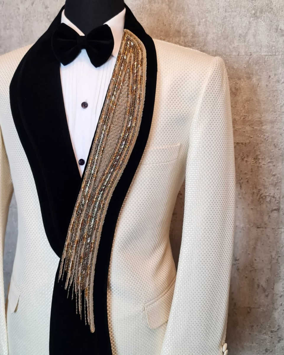 Designer Wedding Tuxedos Beaded Jacquard Men Suits Shawl Lapel 2 Piece Set Jacket Pants Unique Groom Blazers Customized