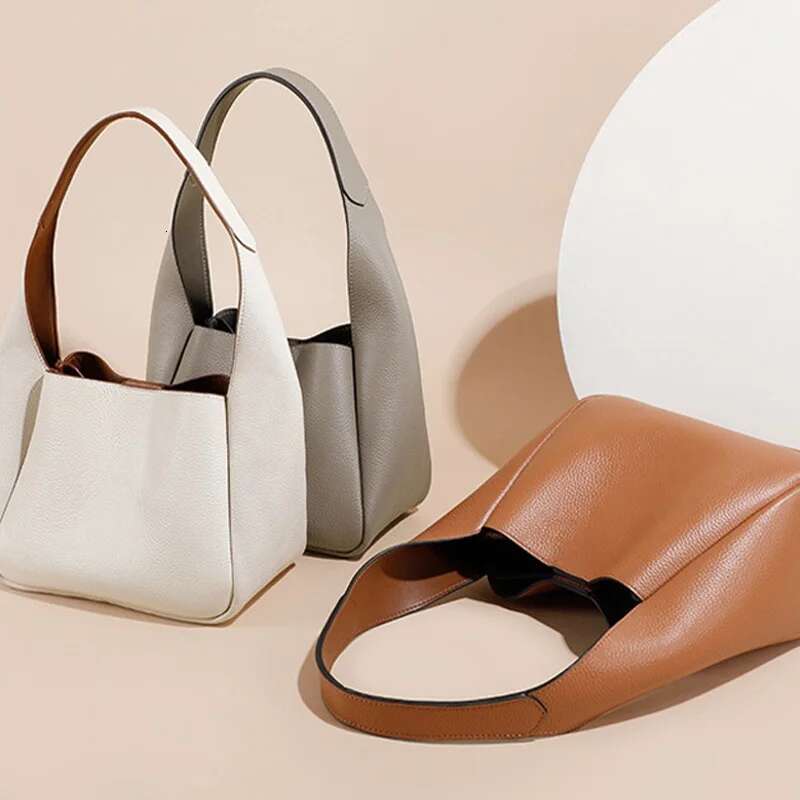 Genuine Leather Women's Shoulder Bag Solid Color Fashionable Atmospheric Convenient Large Capacity Handbag