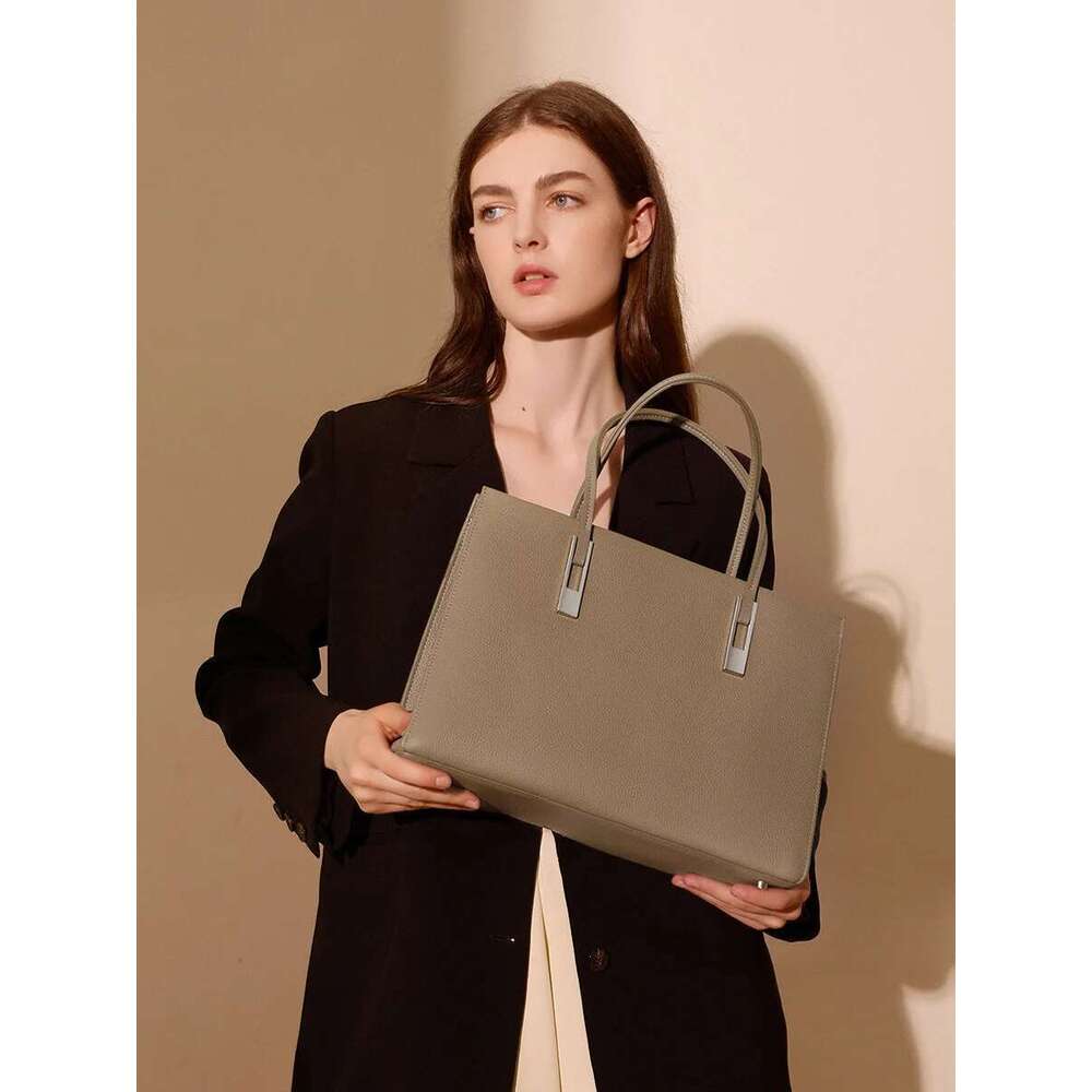 Genuine Leather Handbag, 2024 New Fashionable Shoulder Bag, Commuting Large Capacity Top Layer Cowhide Tote Bag For Women
