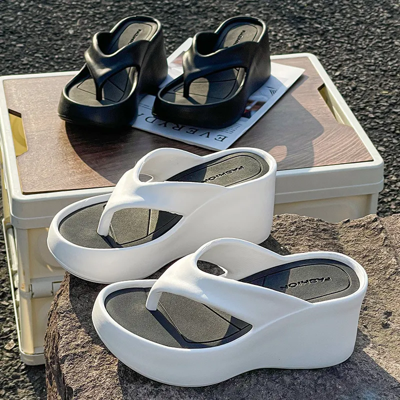 New Designer 6CM Women's High Heel Slippers Fashion Street Skateboarding Outdoor Flip Cover Lightweight EVA Comfortable Height Increasing Shoes z