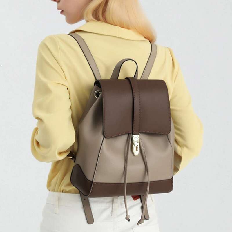 2024 New Woman Backpack Fashion Cowhide Double Splicing Color Girls Back To School Bag Large Capacity Women's Bags 6672