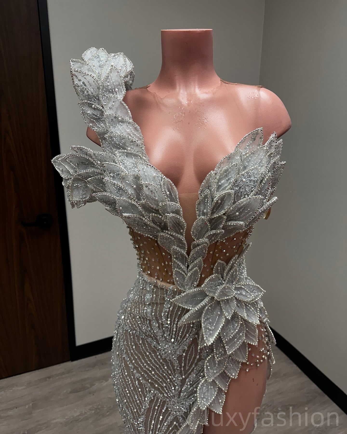 Aso Ebi 2025 Ivory Mermaid Prom Dresses Florals Crystals See Through Sequined Evening Formal Party Second Reception Birthday Gowns Dress For Special O