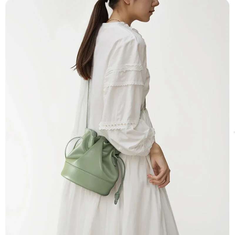 Jonlily Women Genuine Leather Shoulder Female Small Handbag Totes Casual Crossbody Daybag Mini Bucket Bag Purse -Kg1816