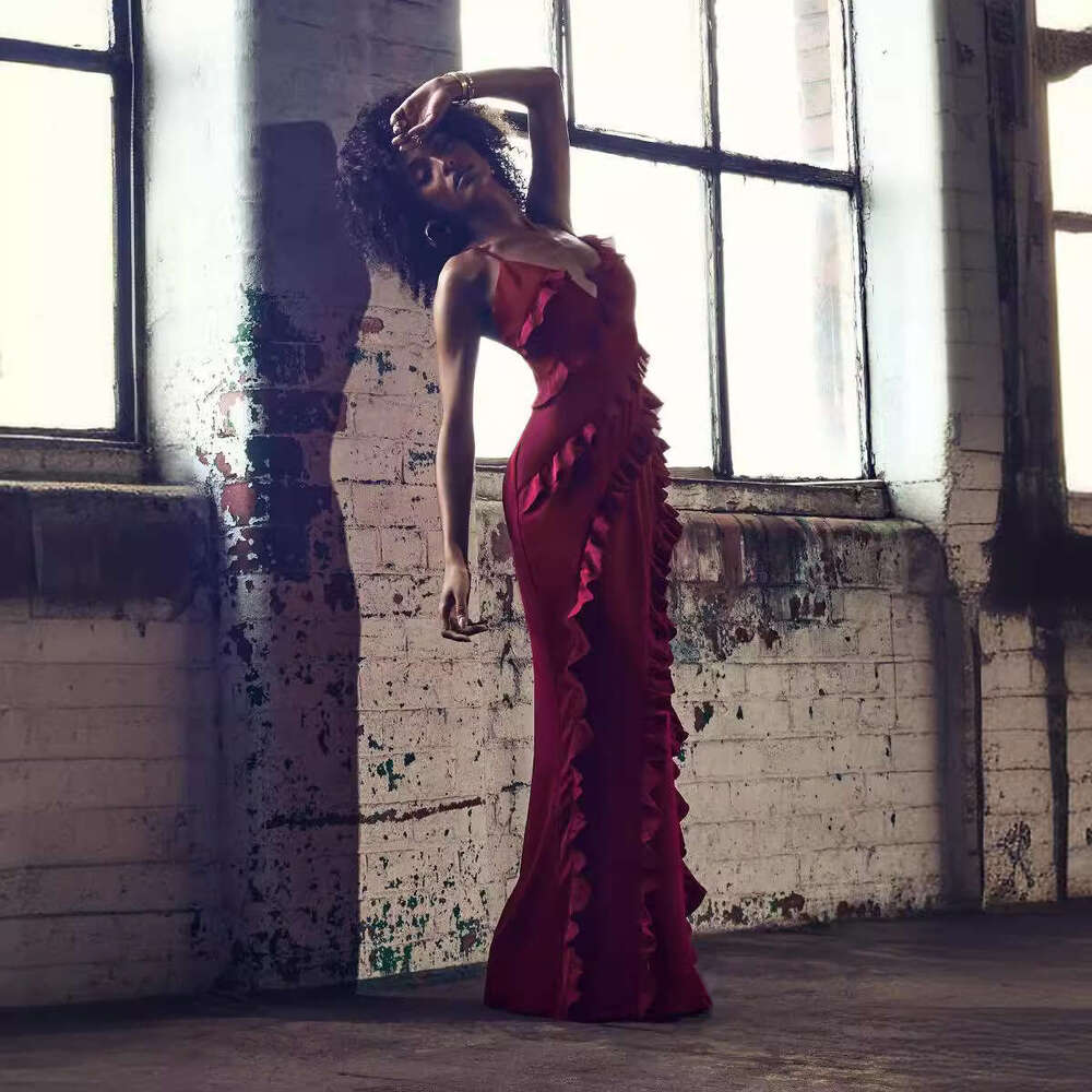 European American style summer women's sexy V-neck shoulder strap with black funus ede and side slit backless dress, 2025 new casual versatile fa