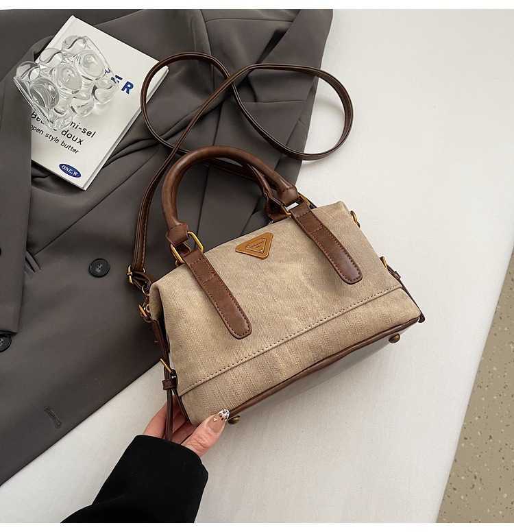 Free shipping Designer Spring Festival non-stop womens handbag fashionable single shoulder crossbody large capacity textured commuting tote bag