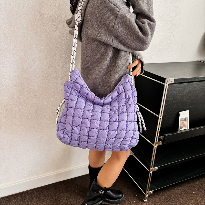 2025 New Cosplay Cloud For Women's Summer High-End Handbag With Niche Design And Large Capacity Crossbody Bag