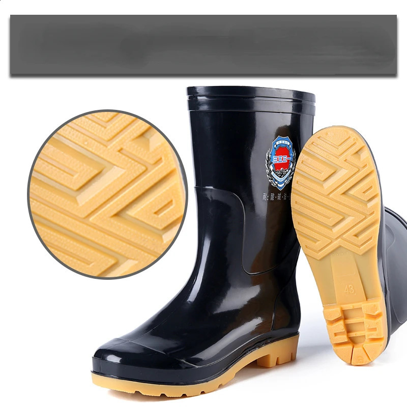 Small and medium-sized leg sole three rainproof shoes mens mid top rain boots labor protection black rubber shoes water shoes 250213