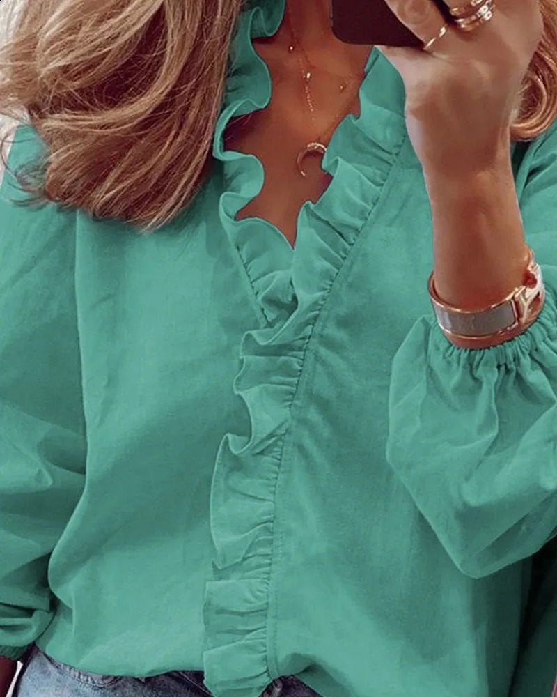 Plus size European and American long sleeved solid color womens shirts for spring and summer 250210