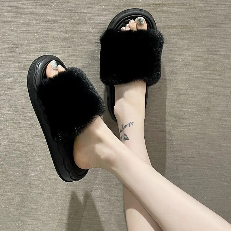 2024 Women's slippers for outdoor wear in autumn and winter, new shiny flat bottom one e slippers, internet famous fashionable fur shoes
