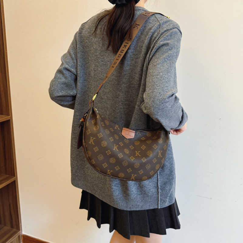 Designer bag Niche Womens New Printed Underarm Crossbody Texture Versatile Bag
