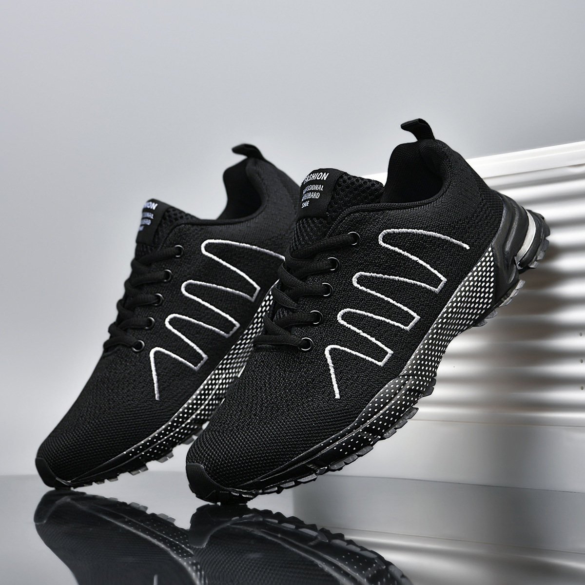 Men's Designer Breathable Mesh Casual Sports Shoes 2025 Plus Size Summer Autumn Versatile Trendy And Fashionable Shoes