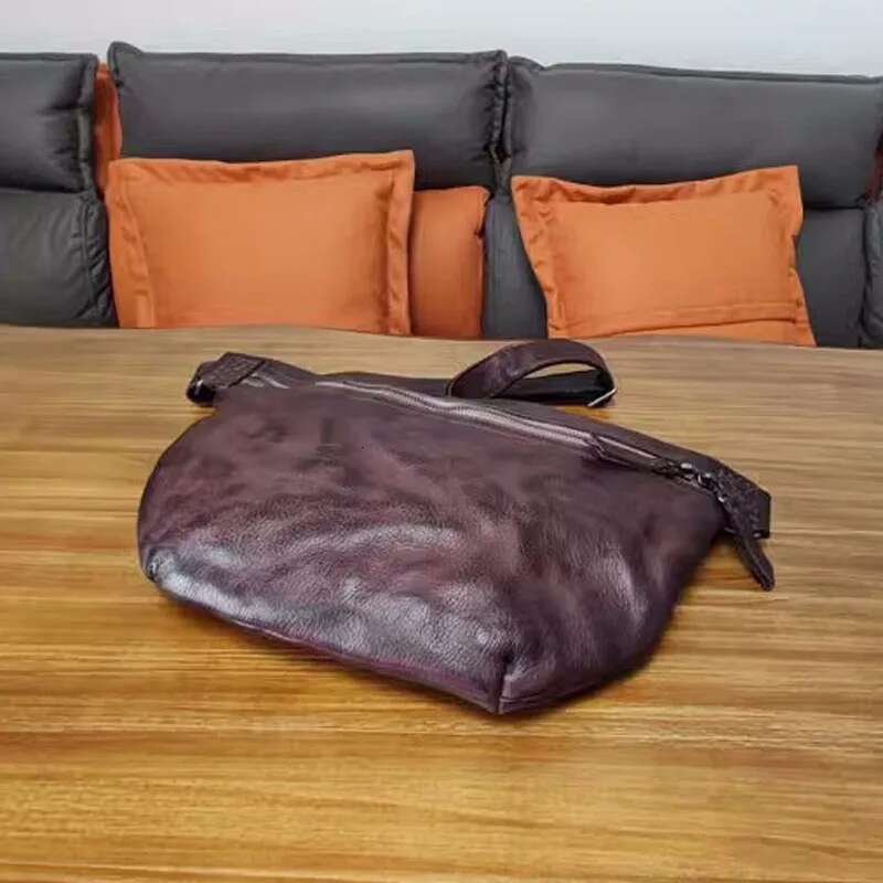 AETOO Handmade Crossbody Men's First Layer Cowhide Vintage Shoulder Leather Chest Bag May Khaki Motorcycle Trend Men's